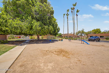 1620 Donner Dr, Tempe, AZ 85282