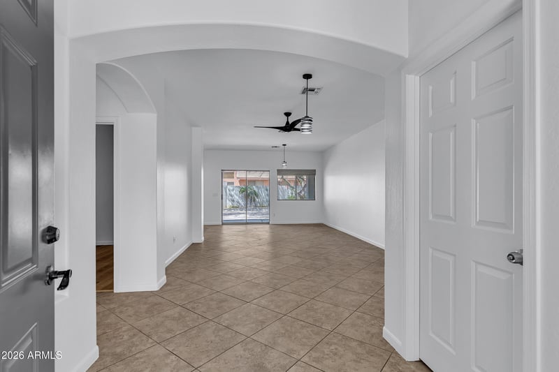 1620 80th Dr, Phoenix, AZ 85043