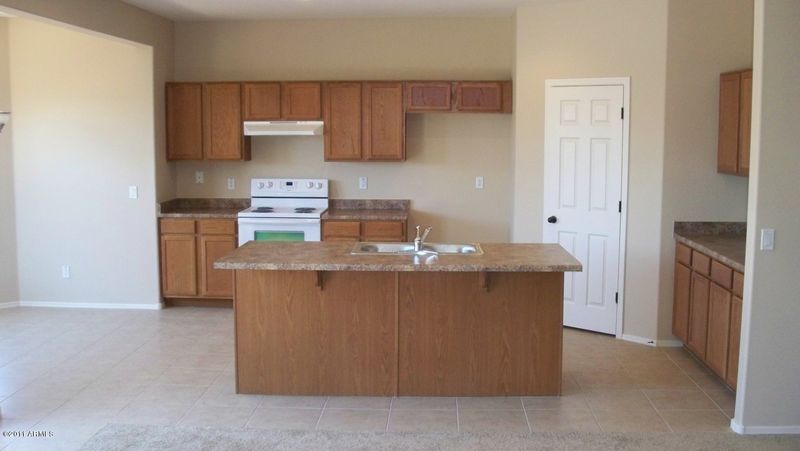 1620 S Pinal Dr, Apache Junction, AZ 85220