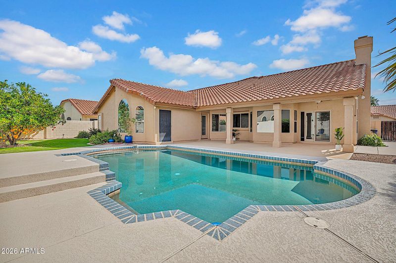 1620 W Hackberry Dr, Chandler, AZ 85248