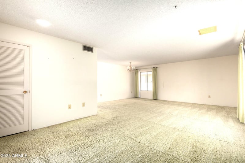 16202 111th Ave, Sun City, AZ 85351