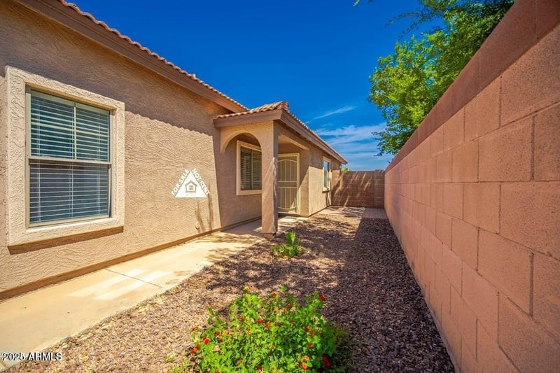 16202 Caribbean Ln, Surprise, AZ 85379