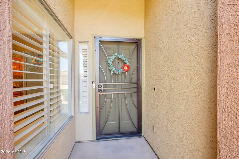 16209 Mauna Loa Ln, Surprise, AZ 85379