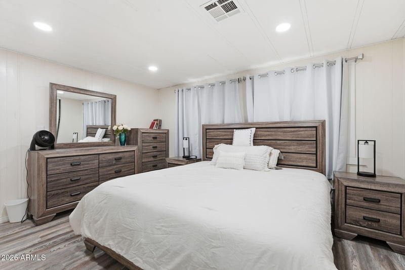 1621 E Villa Rita Dr, Phoenix, AZ 85022