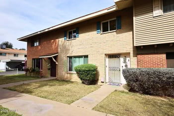 1621 Hazelwood St, Phoenix, AZ 85015