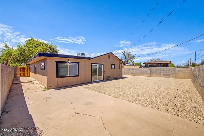 1621 N 37th Dr, Phoenix, AZ 85009