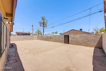 1621 N 37th Dr, Phoenix, AZ 85009