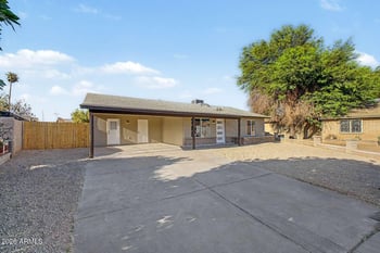 1621 53rd Dr, Phoenix, AZ 85035