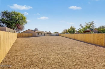 1621 53rd Dr, Phoenix, AZ 85035