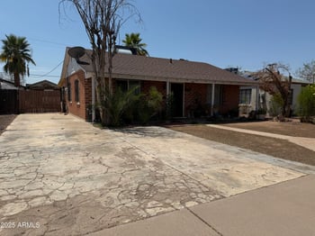 1621 Palm Ln, Phoenix, AZ 85006