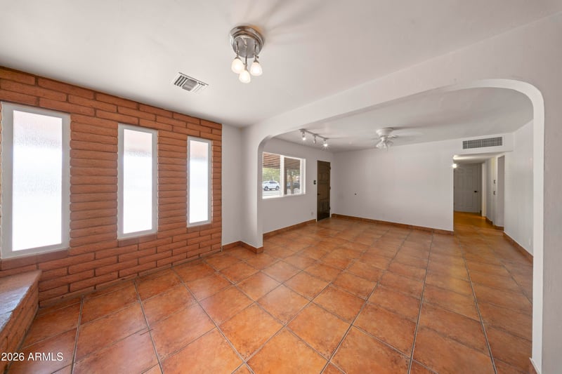 1621 S Marilyn Ann Dr, Tempe, AZ 85281
