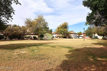 1621 Hazelwood St, Phoenix, AZ 85015