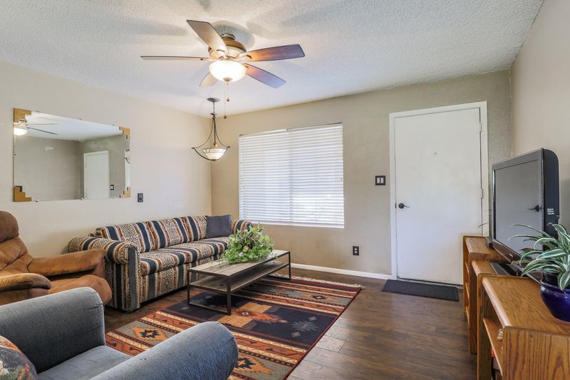1621 W Taro Ln, Phoenix, AZ 85027
