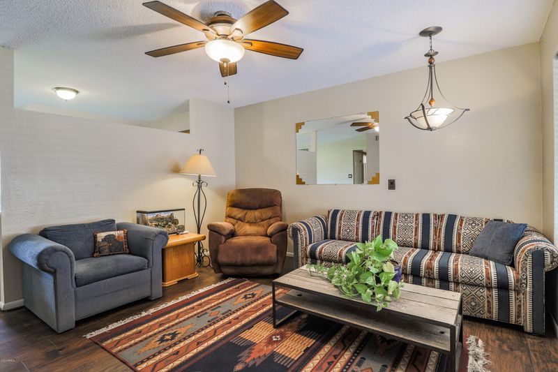 1621 W Taro Ln, Phoenix, AZ 85027