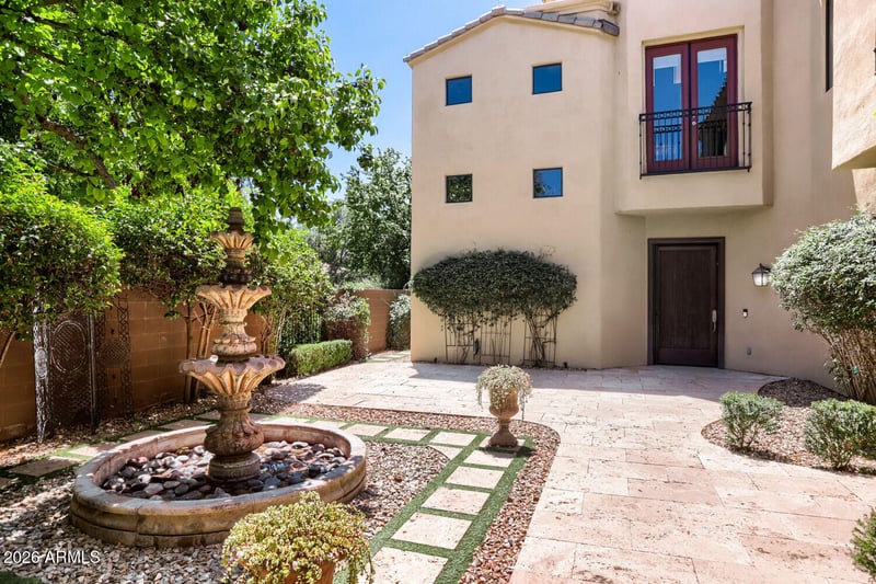 1621 W Winter Dr, Phoenix, AZ 85021