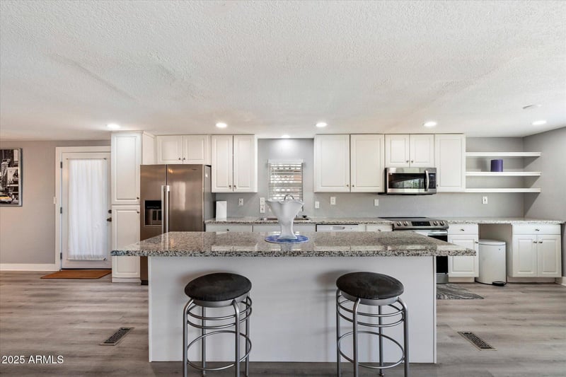 16210 32nd St, Phoenix, AZ 85032