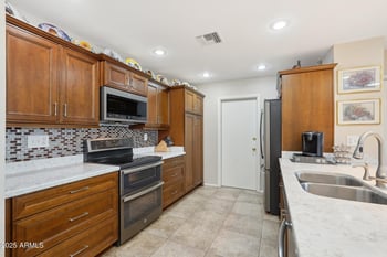 16210 Agua Fria Dr, Sun City, AZ 85351