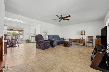 16213 Meadow Park Dr, Sun City, AZ 85351