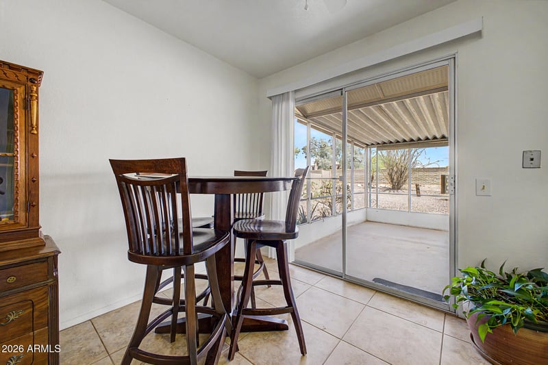 16213 Meadow Park Dr, Sun City, AZ 85351