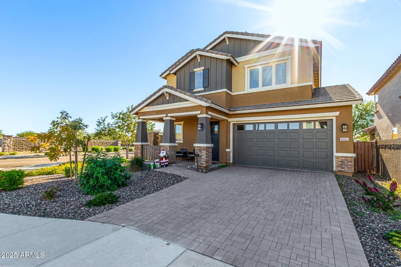 16213 Soft Wind Dr, Surprise, AZ 85387