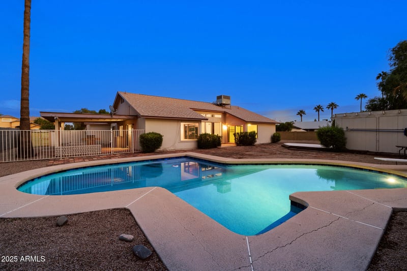 16216 33rd Dr, Phoenix, AZ 85053
