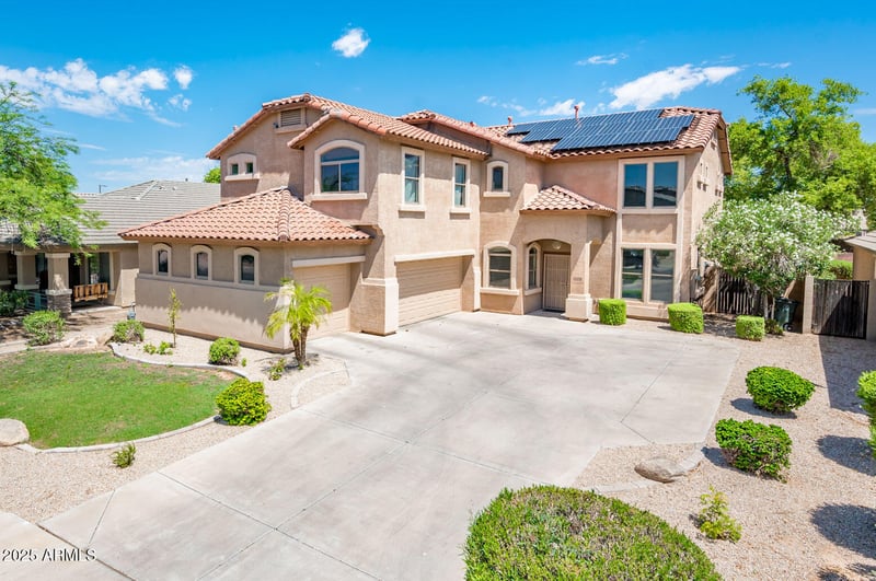 16218 Gibson Ln, Goodyear, AZ 85338