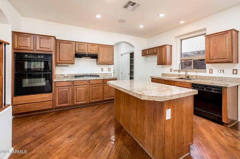 16218 Gibson Ln, Goodyear, AZ 85338