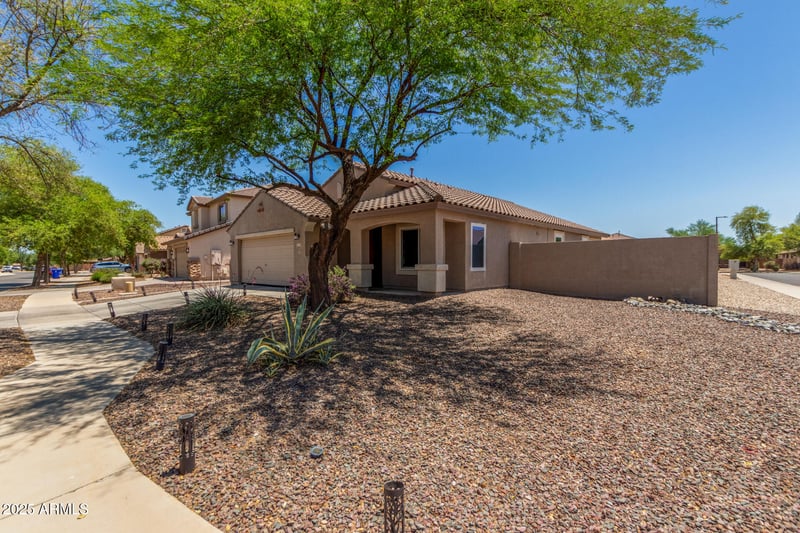 16219 Yucatan Dr, Surprise, AZ 85379
