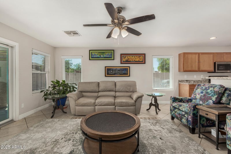 16219 Yucatan Dr, Surprise, AZ 85379