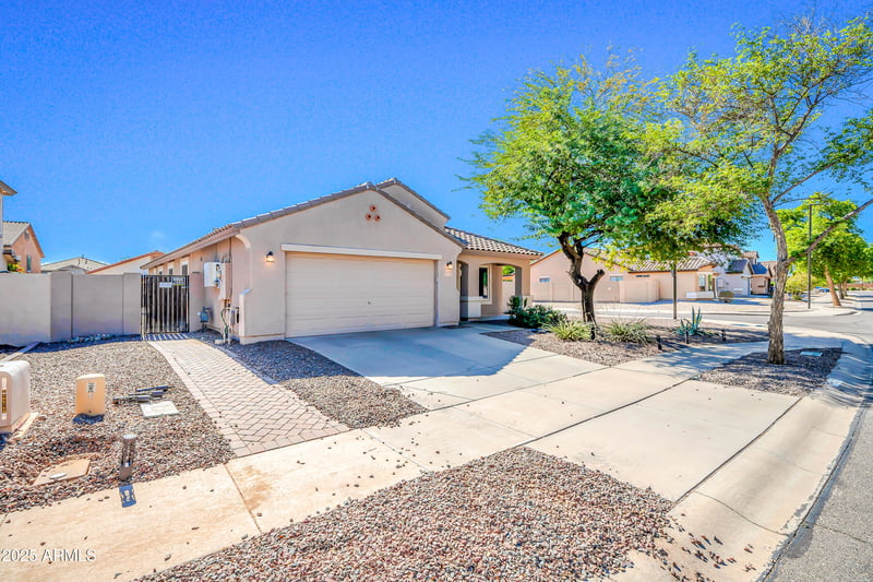 16219 Yucatan Dr, Surprise, AZ 85379