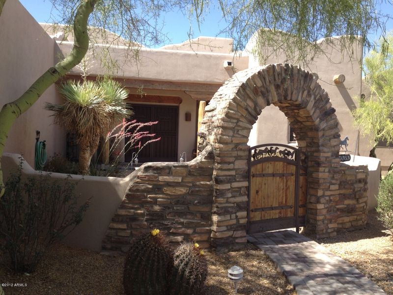 1622 E Dolores Rd, Desert Hills, AZ 85086