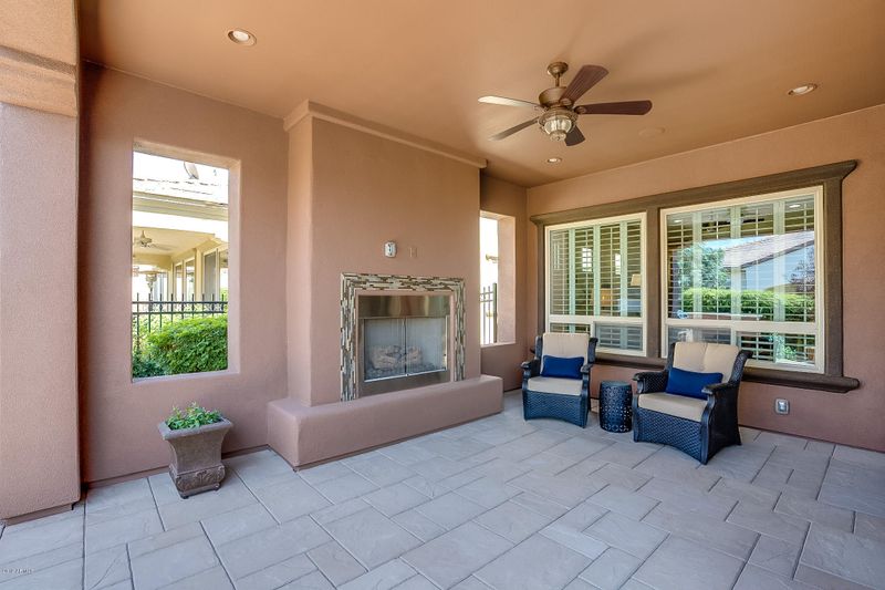 1622 E Elysian Ps, San Tan Valley, AZ 85140