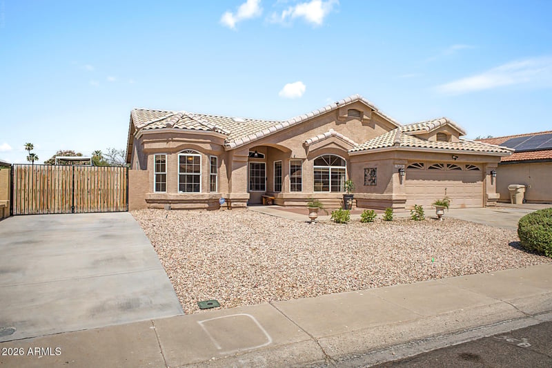 16220 62nd Ln, Glendale, AZ 85306
