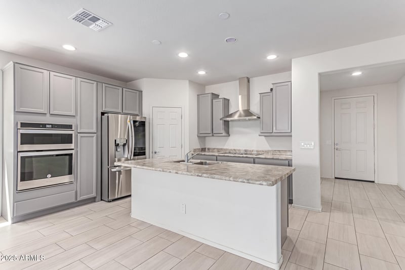 16221 Prickly Pear Trl, Surprise, AZ 85387
