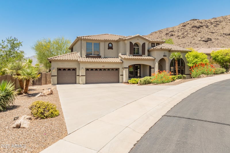 16224 Reserve Dr, Phoenix, AZ 85045
