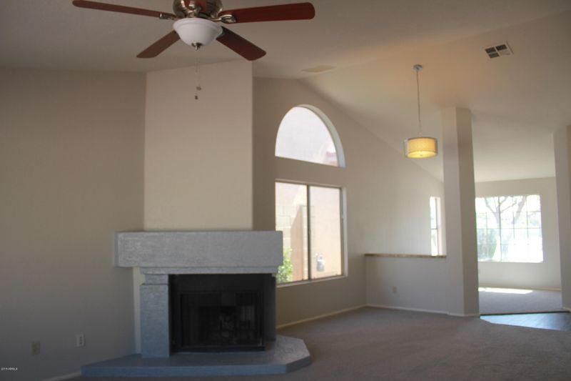 16226 S 41st St, Phoenix, AZ 85048