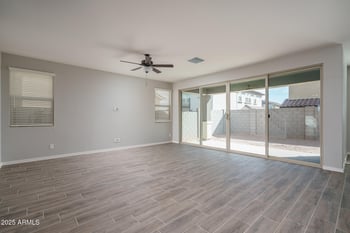 16227 Mariposa Grande --, Surprise, AZ 85387
