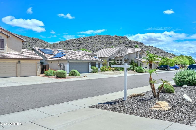 1623 Runion Dr, Phoenix, AZ 85024