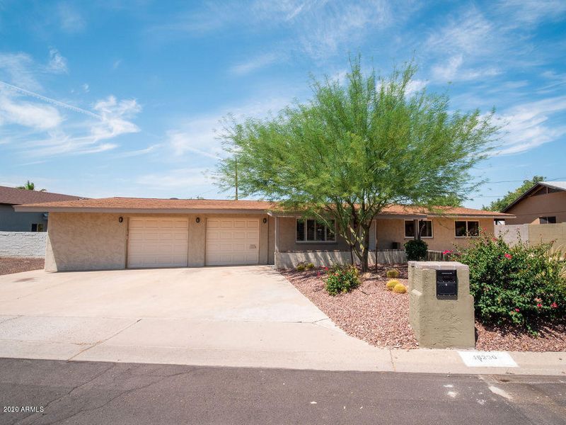 16230 N 37th Pl, Phoenix, AZ 85032