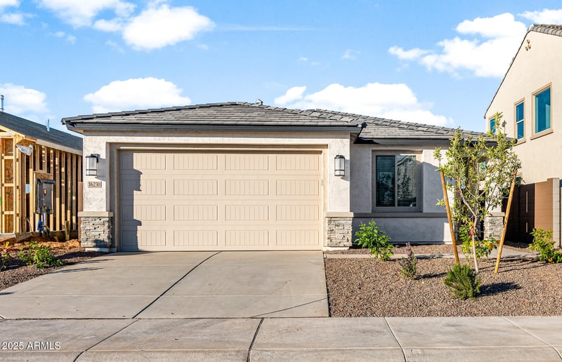 16230 Pinnacle Vista Dr, Surprise, AZ 85387