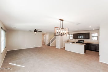 16235 La Ventilla Way, Goodyear, AZ 85338