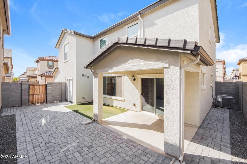 16235 La Ventilla Way, Goodyear, AZ 85338