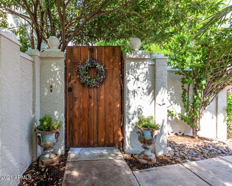 16237 S 34th Way, Phoenix, AZ 85048