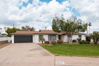 1624 W Lawrence Rd, Phoenix, AZ 85015