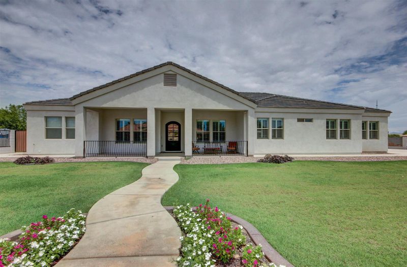 16240 E Twin Acres Dr, Gilbert, AZ 85298