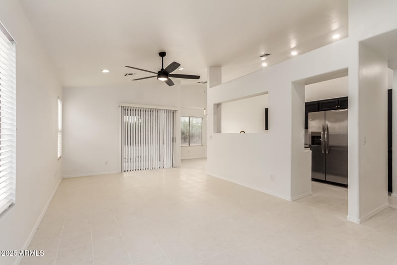 16242 Caribbean Ln, Surprise, AZ 85379