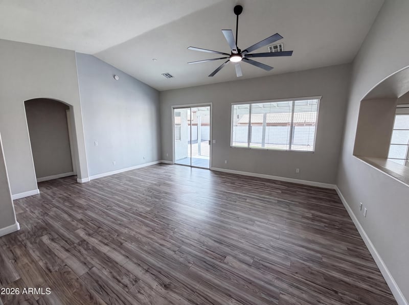 16245 Tonto St, Goodyear, AZ 85338