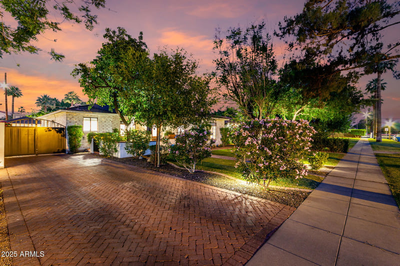 1625 N 11th Ave, Phoenix, AZ 85007