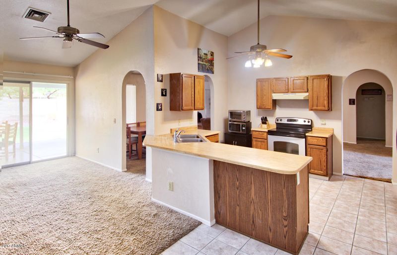 16257 N 63rd Dr, Glendale, AZ 85306