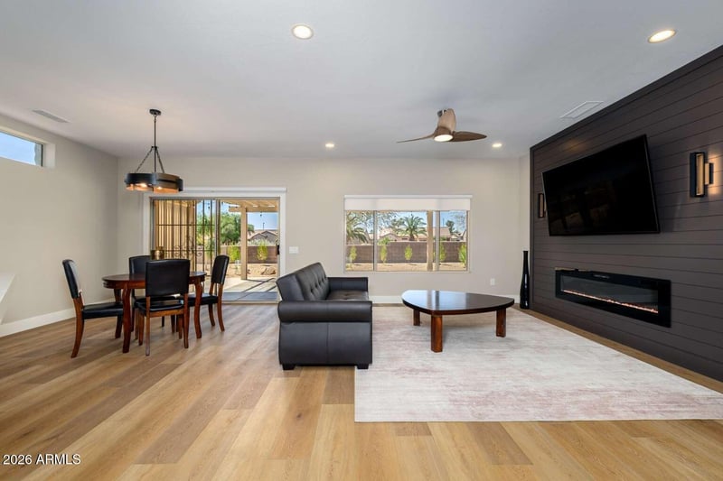 16259 Desert Winds Dr, Surprise, AZ 85374